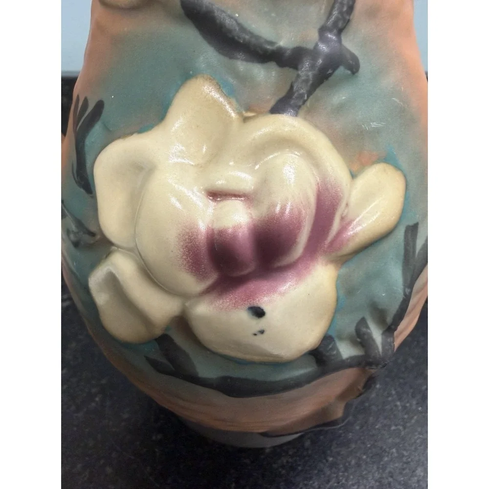Roseville Pottery Magnolia Double‎ Handle Vase 90-7 Art Pottery Reproduction